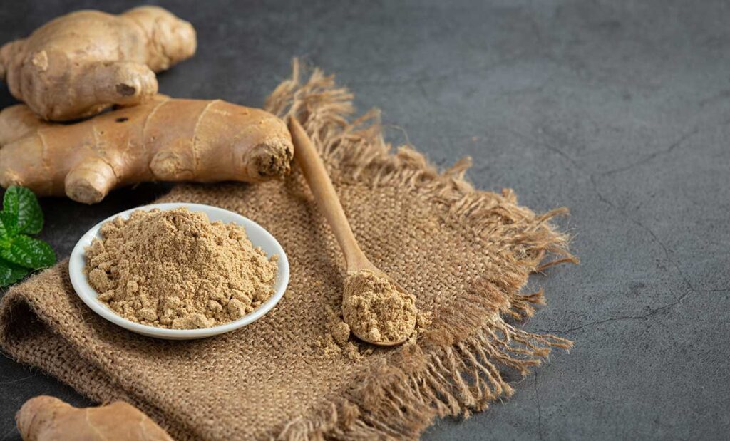 Ginger root ginger powder table.